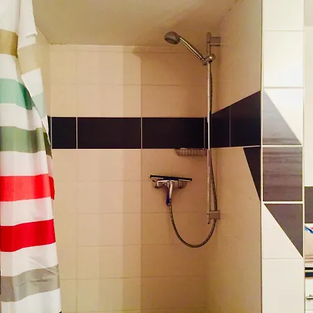 Homestay Modern Und Gemutlich In Zentraler Lage